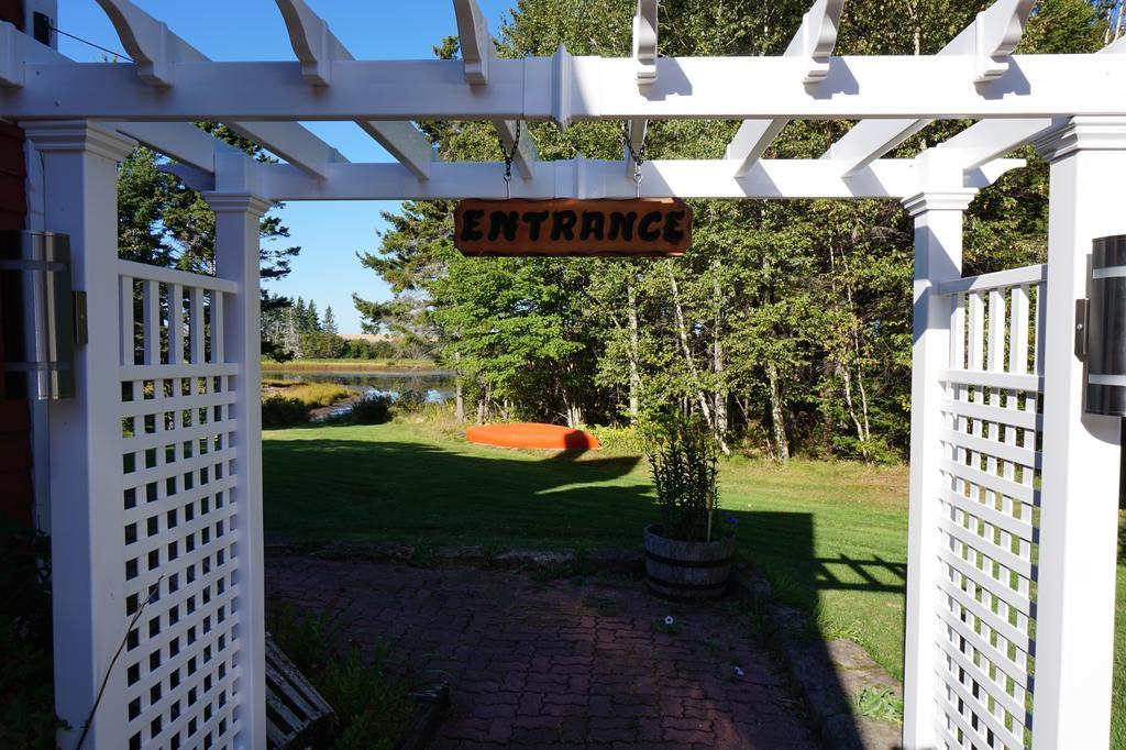 Little Shemogue Inn Екстер'єр фото