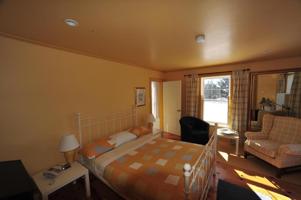 Little Shemogue Inn Номер фото