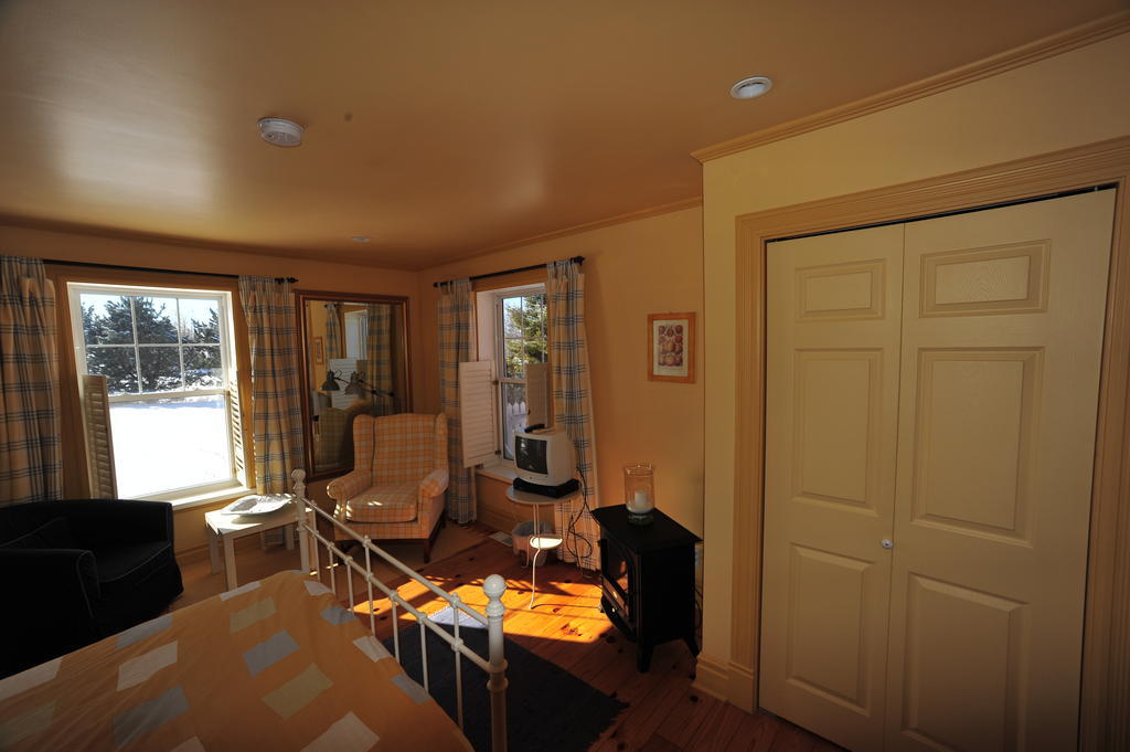 Little Shemogue Inn Екстер'єр фото