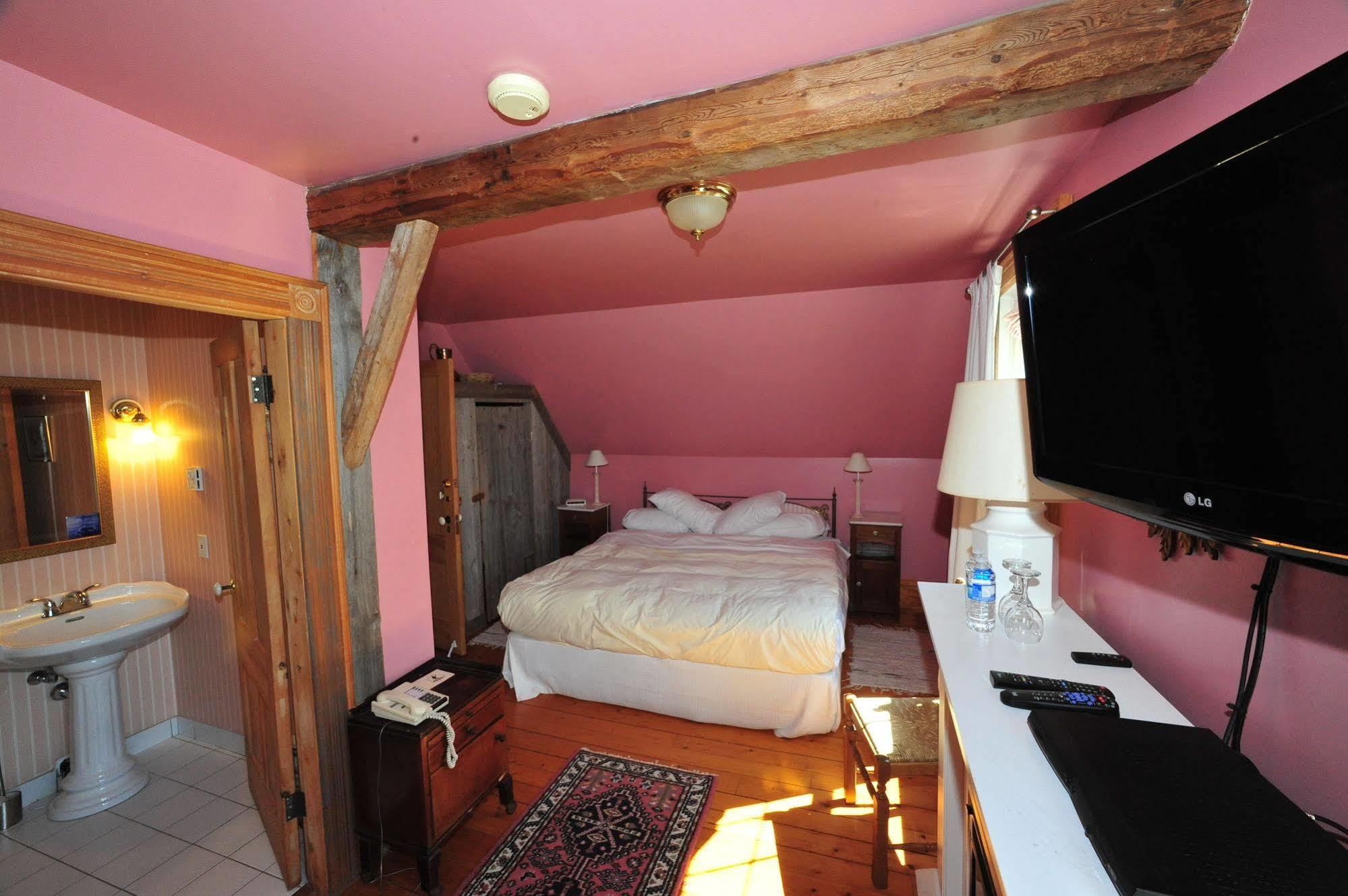 Little Shemogue Inn Екстер'єр фото