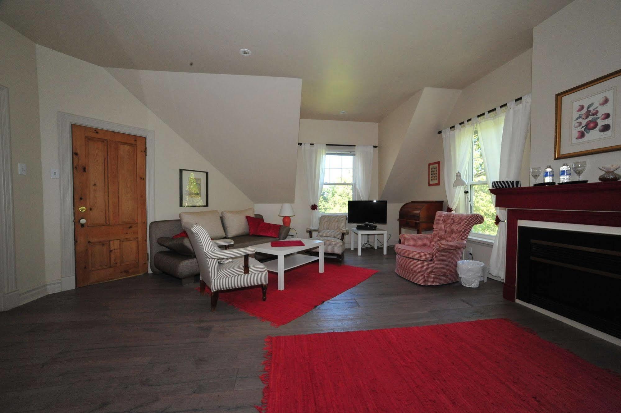 Little Shemogue Inn Екстер'єр фото