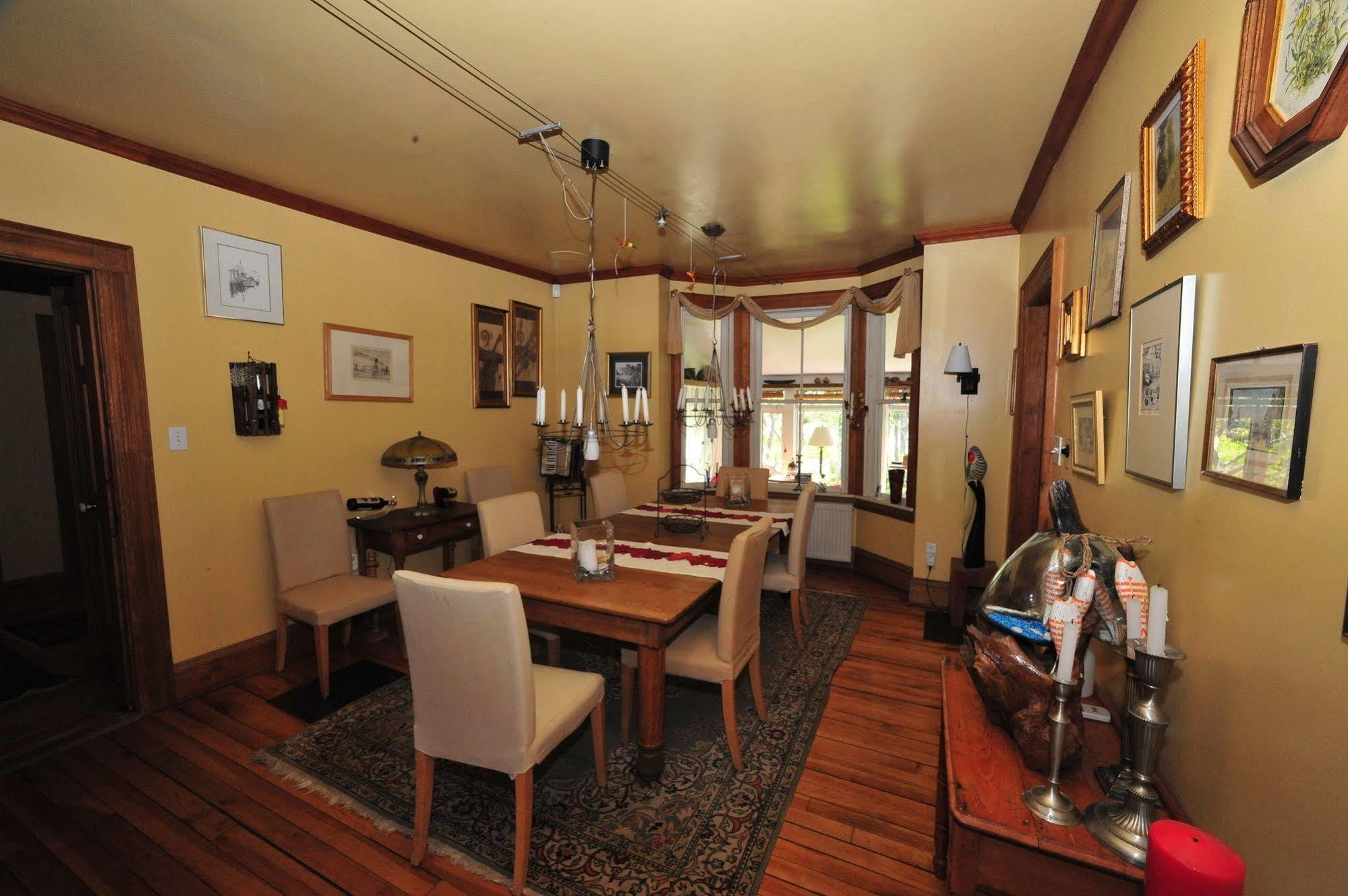 Little Shemogue Inn Екстер'єр фото